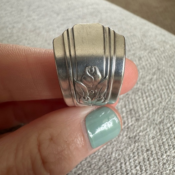 Rose Spoon Ring - Picture 9 of 15